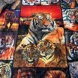 Tiger throw 40x50.NEW